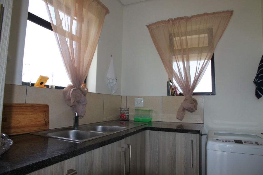 2 Bedroom Property for Sale in Kidds Beach Eastern Cape